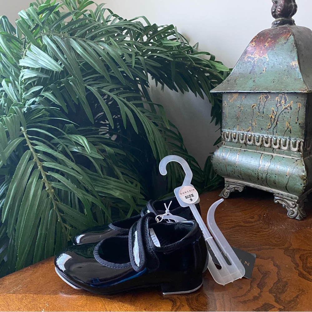 Danskin Black Tap Dance Shoes